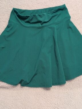 Women’s Flared Skort in Kelly Green